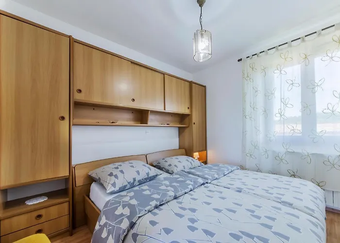 One-bedroom In דירה Gajana